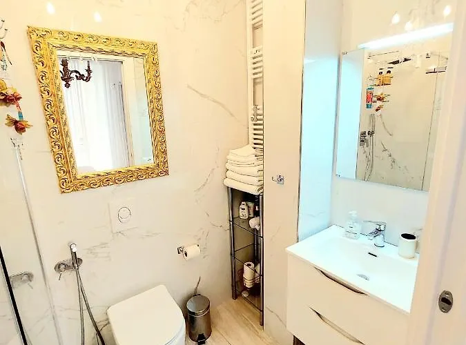 アパートホテル Piccolo 'deluxe & Rooms' 4*