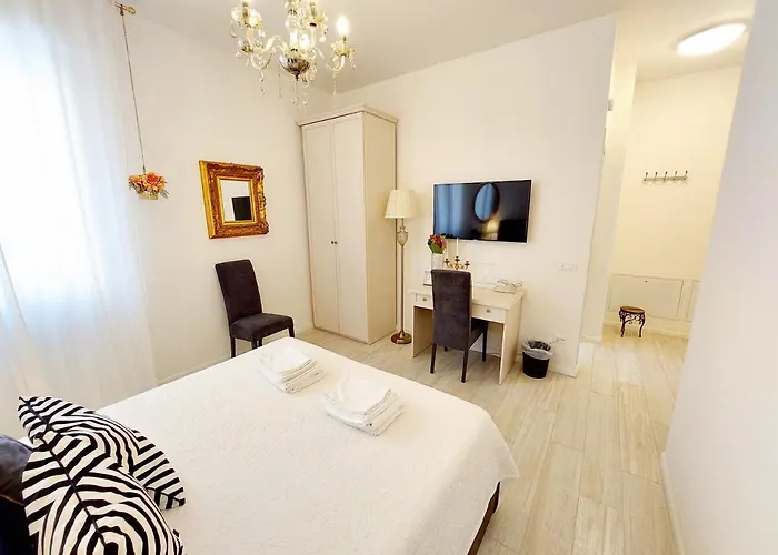 アパートホテル Piccolo 'deluxe & Rooms' 4*