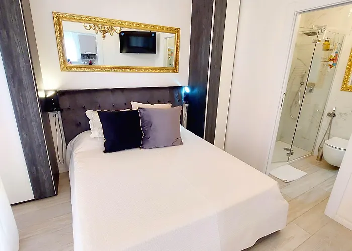 アパートホテル Piccolo 'deluxe & Rooms'