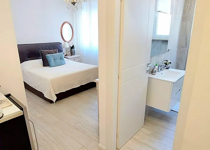 アパートホテル Piccolo 'deluxe & Rooms'