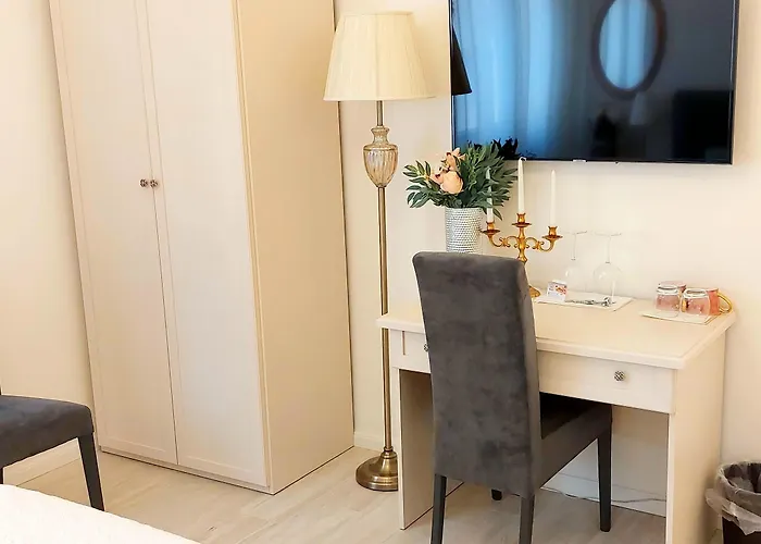 アパートホテル Piccolo 'deluxe & Rooms' 4*